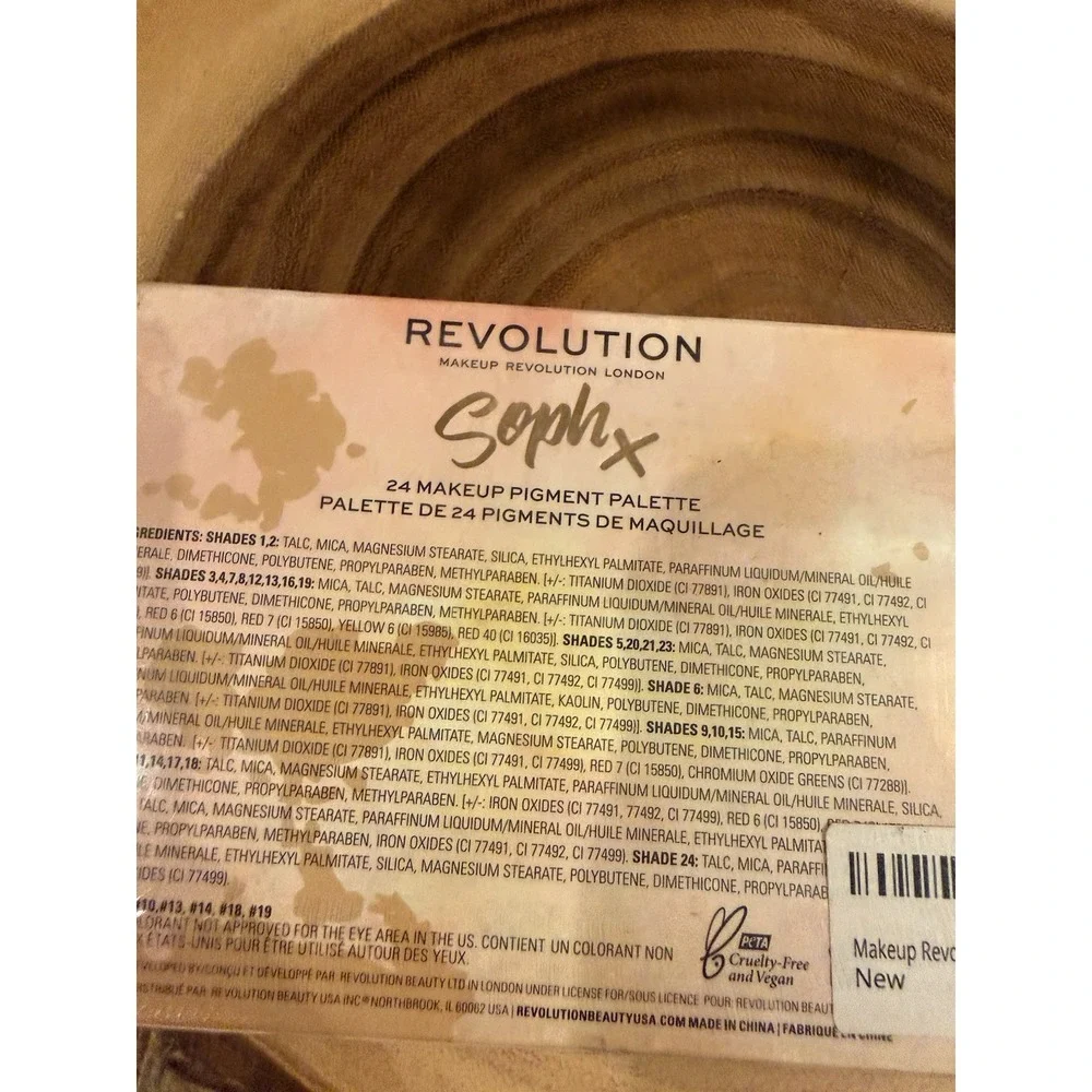 Makeup Revolution Soph X Eyeshadow PIGMENTS Palette 24 Ultra Shades Sealed
